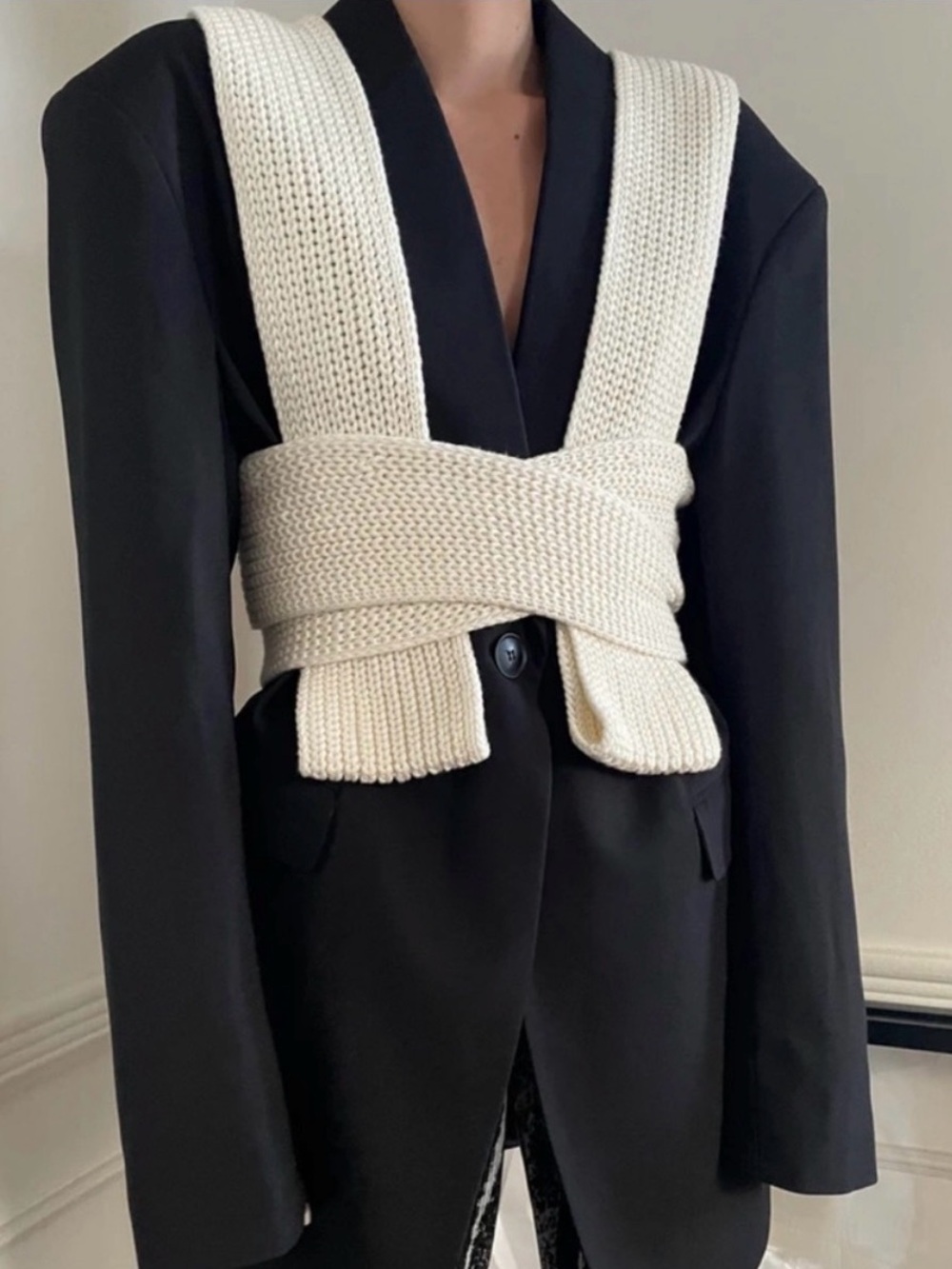 NWT Simonett Nanu Top in winter white M/L